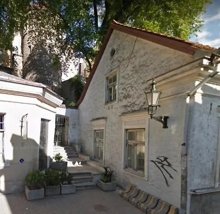 Cozy Old Town Historic House Apartment