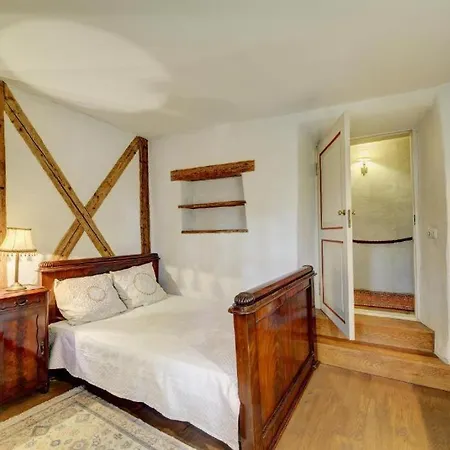 Apartment Cozy Old Town Historic House *