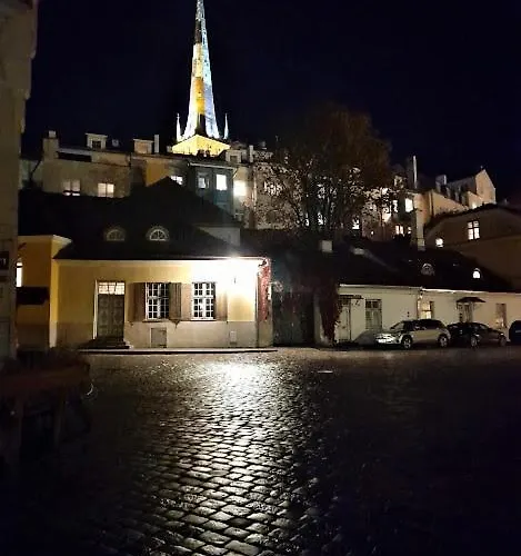 Cozy Old Town Historic House * Таллин