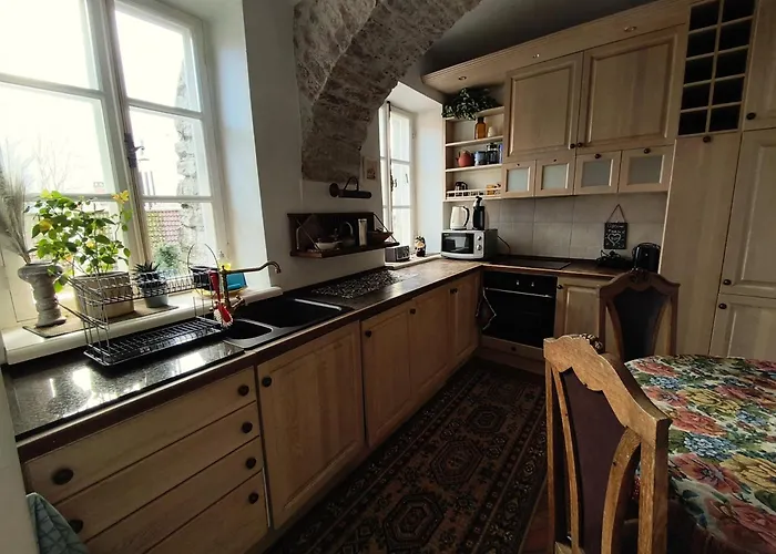 Апартаменты Cozy Old Town Historic House *