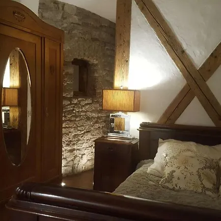 Cozy Old Town Historic House Apartman Tallinn